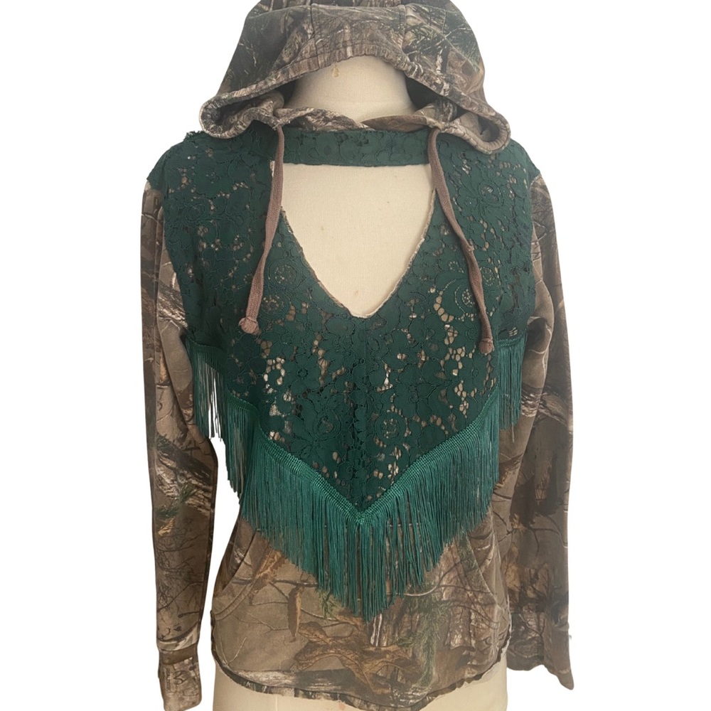 REALTREE xtra Women’s Lace & Fringe Hoodie keyhole neck XS upcycled original